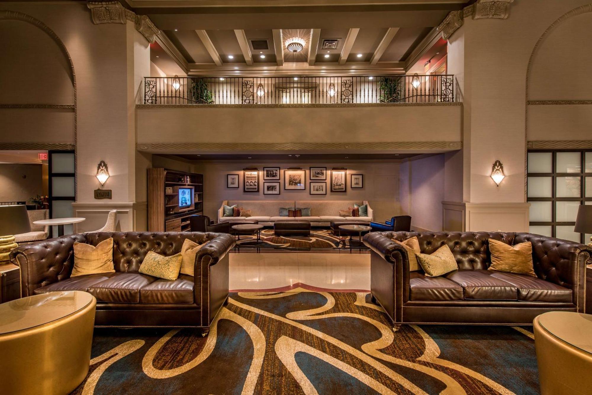 Hilton Baton Rouge Capitol Center Hotel Exterior photo